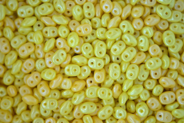 100g WHOLESALE Matubo SuperDuo Czech Seed Beads 2.5x5mm Alabaster Pearl Shine Amber