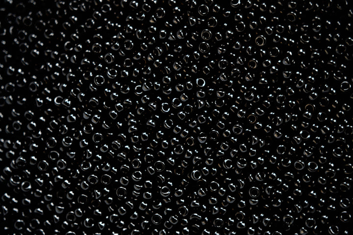 10g MIYUKI 11/0 Round Japanese Seed Beads 2mm 9401 Black Beadacious