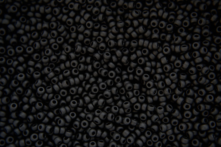 10g MIYUKI 11/0 Round Japanese Seed Beads 2mm 9401F Matte Black Beadacious