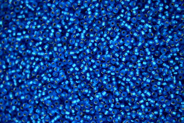 10g MIYUKI 15/0 Round Japanese Seed Beads 1.5mm 925F Silver Matte Silver Lined Capri Blue Beadacious