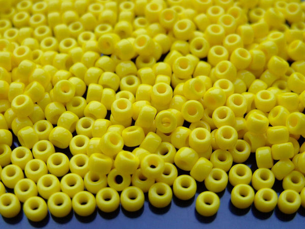 10g Matubo 6/0 Round Czech Seed Beads 4mm Opaque Yellow Beadacious