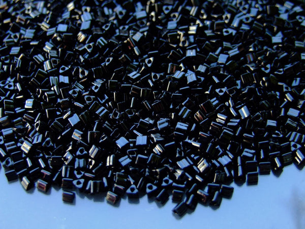 10g TOHO 11/0 Triangle Japanese Seed Beads 2mm 49 Opaque Jet Beadacious