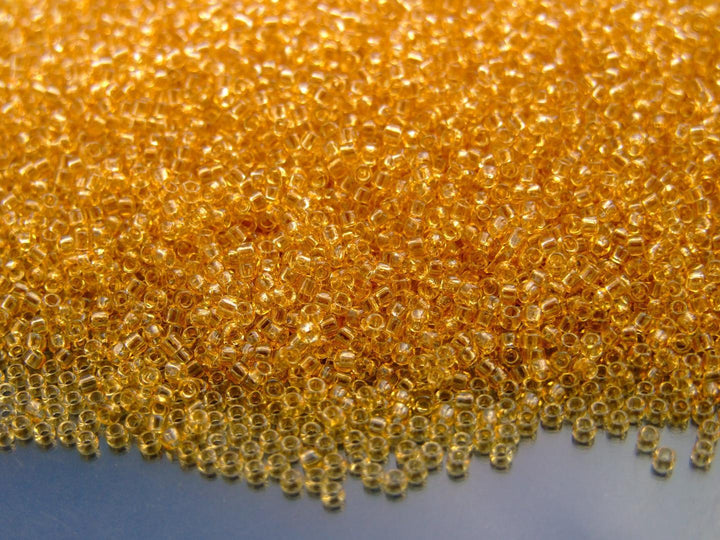 10g TOHO 15/0 Round Japanese Seed Beads 1.5mm 2 Transparent Light Topaz Beadacious