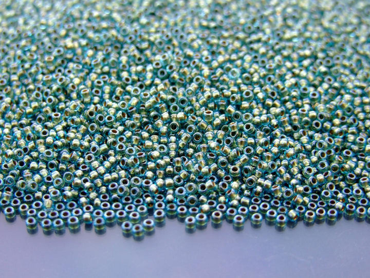 10g TOHO 15/0 Round Japanese Seed Beads 1.5mm 284 Inside Color Aquamarine/Gold Lined Beadacious