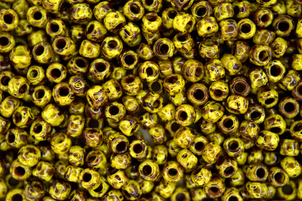 10g TOHO 6/0 Round Japanese Seed Beads 4mm Y319 HYBRID Picasso Opaque Dandelion Beadacious
