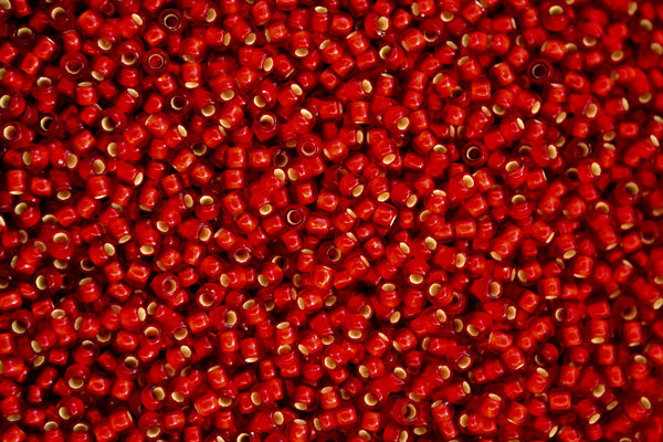 10g TOHO 11/0 Round Japanese Seed Beads 2mm 25CF Silver Lined Frosted Ruby