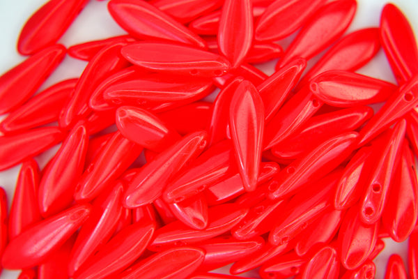 25x CzechMates Dagger Czech Beads 5x16mm Opaque Red Beadacious