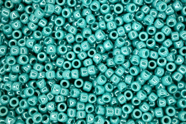 10g TOHO 8/0 Round Japanese Seed Beads 3mm 132 Opaque Turquoise Luster