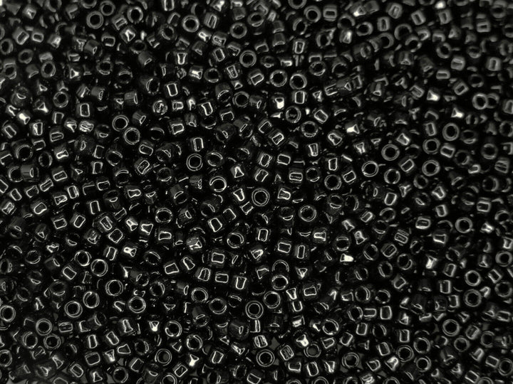 5g MATUBO 10/0 Best Quality Czech Cylinder Seed Beads Jet Beadacious