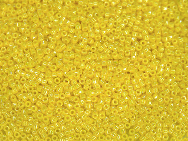 5g MATUBO 10/0 Best Quality Czech Cylinder Seed Beads Luster Opaque Lemon Beadacious