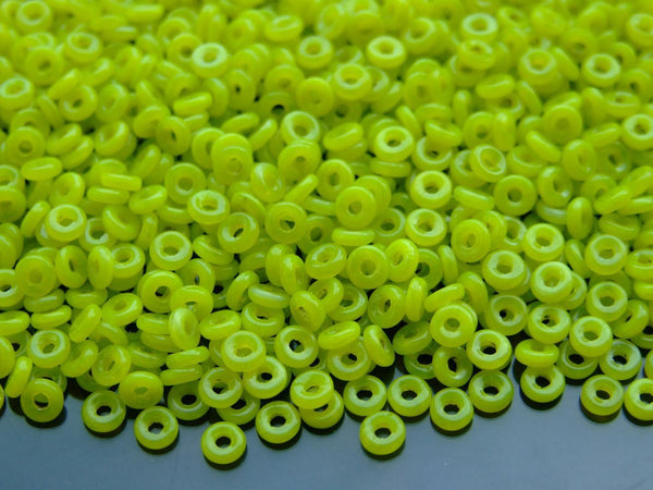 5g O Bead Czech Seed Beads 1x3.8mm Chartreuse Beadacious