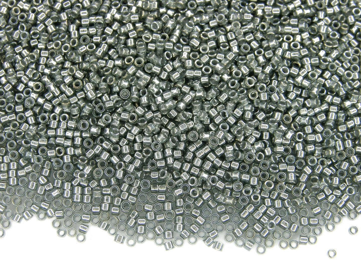 5g TOHO 11/0 Aiko Japanese Seed Beads 2mm 1001 Silver Lined Black Diamond Beadacious