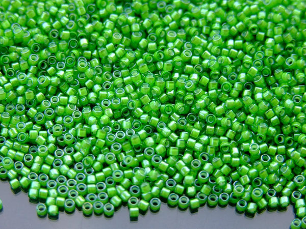 5g TOHO 11/0 Aiko Japanese Seed Beads 2mm 795 White Lined Peridot Beadacious