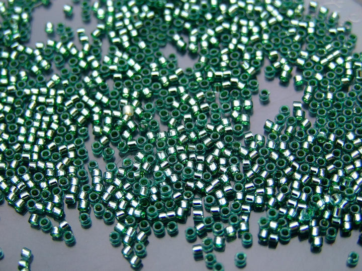 7g TOHO 11/0 Treasure Japanese Seed Beads 1.8mm 2202 Silver Lined Transparent Green Beadacious