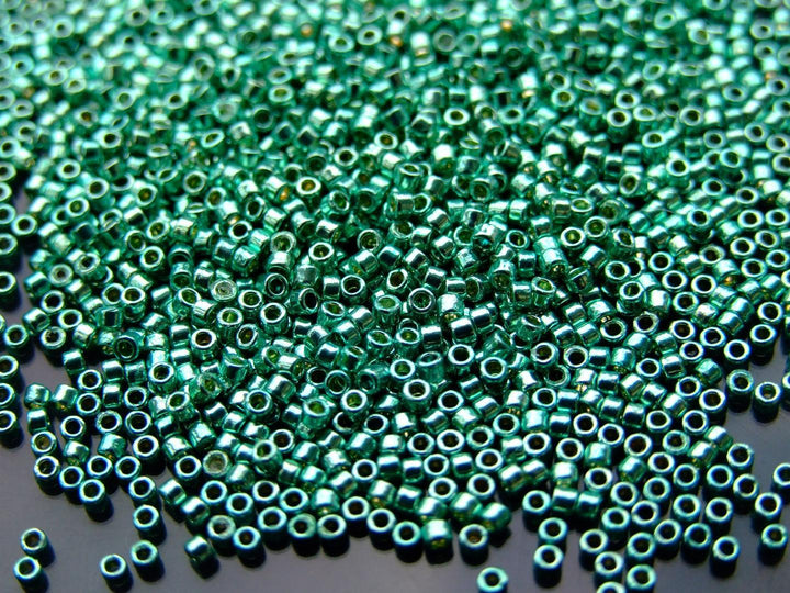 7g TOHO 11/0 Treasure Japanese Seed Beads 1.8mm PF561 PermaFinish Galvanized Green Teal Beadacious