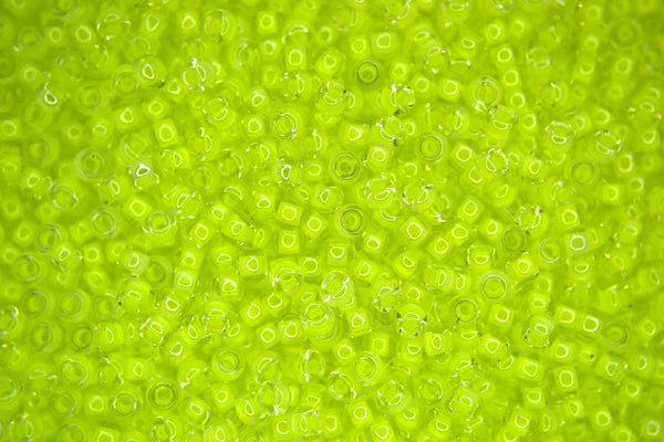 10g MIYUKI 11/0 Round Japanese Seed Beads 2mm 91119 Luminous Limeada