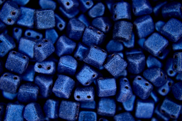 25x CzechMates Roof Czech Beads 6x4mm Metallic Suede Blue