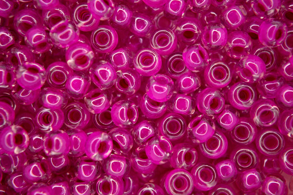 10g MIYUKI 6/0 Round Japanese Seed Beads 4mm 9209 Fuchsia Lined Crystal