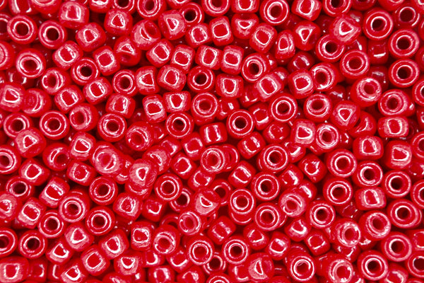 10g Matubo 6/0 Round Czech Seed Beads 4mm Coral Red Luster