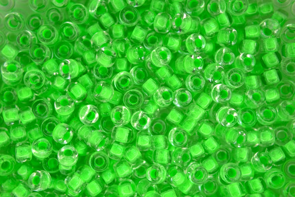 10g Matubo 6/0 Round Czech Seed Beads 4mm Neon Green Lined