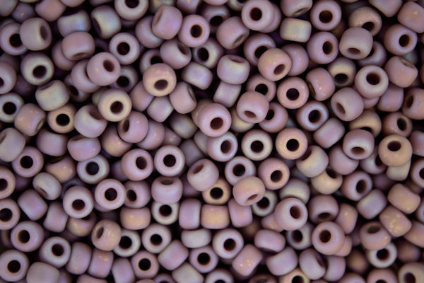10g MIYUKI 6/0 Round Japanese Seed Beads 4mm 9410FR Matte Opaque Light Amethyst AB