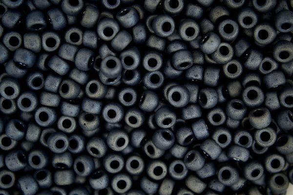 10g MIYUKI 6/0 Round Japanese Seed Beads 4mm 92001 Gunmetal Matte