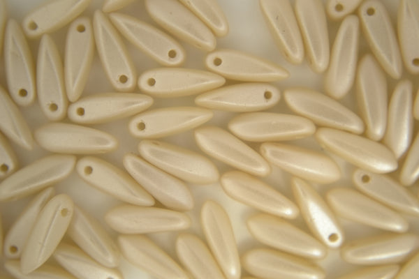 10g Dagger Czech Glass Beads Size 3x10mm Powdery Beige