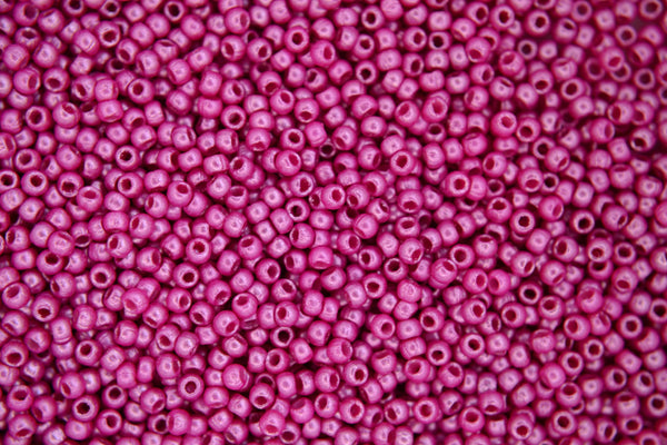 10g Matubo 11/0 Runde tschechische Rocailles 2mm Perlglanz Hellfuchsia