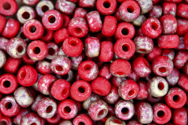 10g Matubo 2/0 Round Czech Seed Beads 6mm Matte Opaque Red Rembrandt