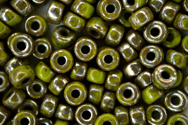 10g Matubo 2/0 Round Czech Seed Beads 6mm Opaque Olivine Rembrandt