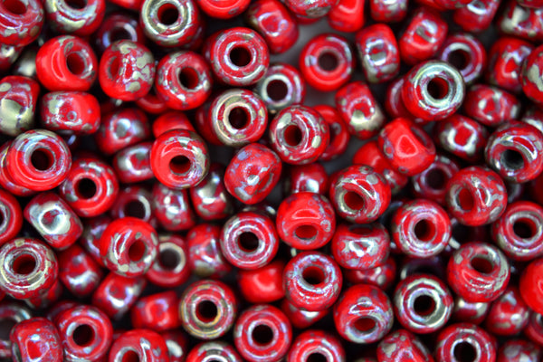 10g Matubo 2/0 Round Czech Seed Beads 6mm Opaque Red Rembrandt