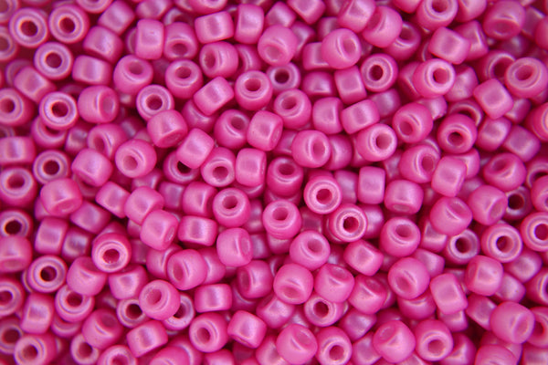 10 g runde tschechische Matubo-Rocaillesperlen 6/0, 4 mm, Perlmuttglanz, helles Fuchsia