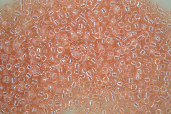 7,2 g MIYUKI 11/0 Delica cuentas de semillas japonesas 1,6 mm DB106 brillo rosa transparente