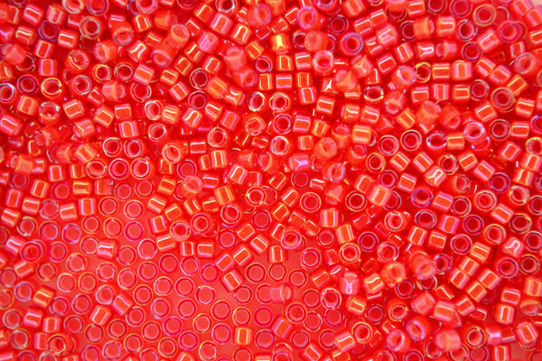 7,2 g MIYUKI 11/0 Delica cuentas de semillas japonesas 1,6 mm DB1780 blanco forrado rojo llama AB