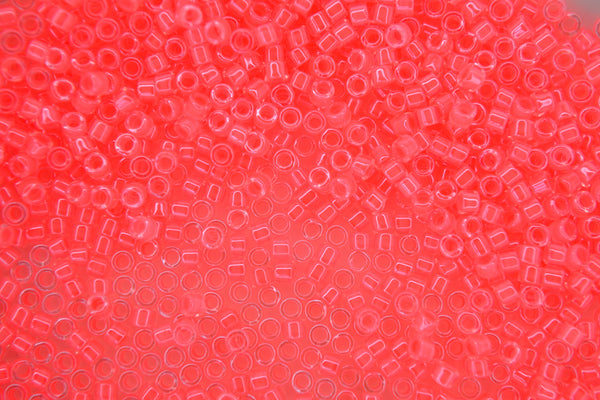 7,2 g MIYUKI 11/0 Delica japanische Rocailles 1,6 mm DB2034 Leuchtender Flamingo