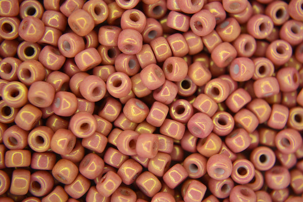 10g Matubo 6/0 Round Czech Seed Beads 4mm Chalk Red Gold Luster