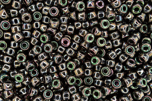 10g Matubo 6/0 Round Czech Seed Beads 4mm Opaque Jet Apricot Full