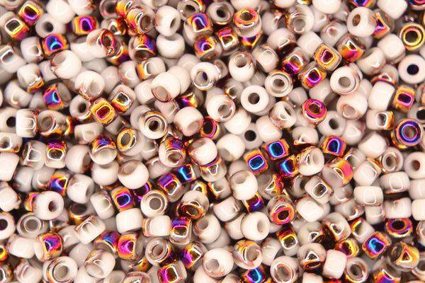 10g Matubo 6/0 Runde tschechische Rocailles 4mm Sliperit Kreide