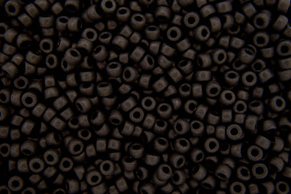 10g Matubo 8/0 Runde tschechische Rocailles 3mm undurchsichtig Jet Matt