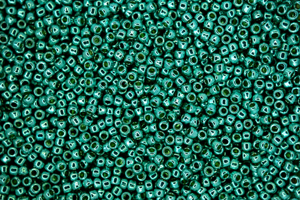 10g TOHO 11/0 Round Japanese Seed Beads 2mm PF561 PermaFinish Galvanized Green Teal