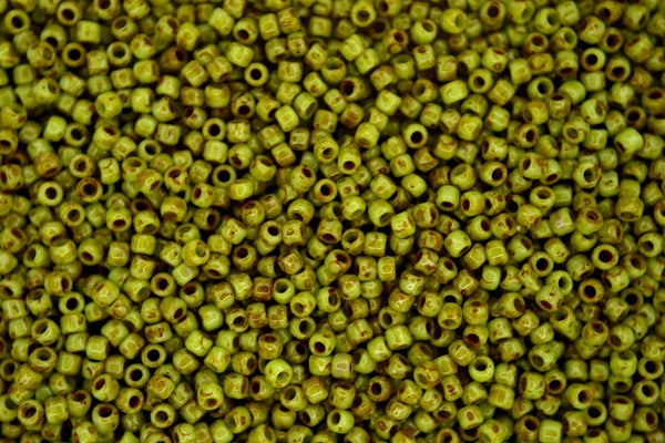 10g TOHO 11/0 Round Japanese Seed Beads 2mm Y310 HYBRID Sour Apple Picasso