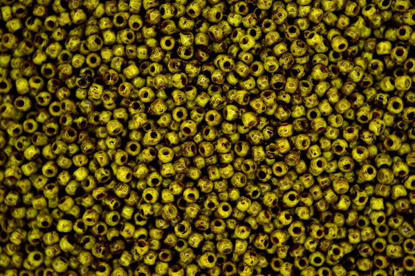 10g TOHO 11/0 Round Japanese Seed Beads 2mm Y319 HYBRID Picasso Opaque Dandelion