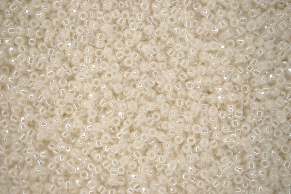 10g TOHO 15/0 Round Japanese Seed Beads 1.5mm 121 Opaque White Luster