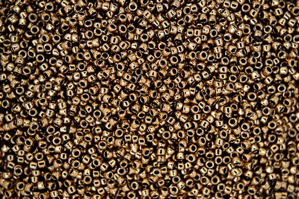 10g TOHO 15/0 Round Japanese Seed Beads 1.5mm 221 Bronze