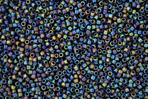 10g TOHO 15/0 Round Japanese Seed Beads 1.5mm 2642F Semi Glazed Rainbow Jet