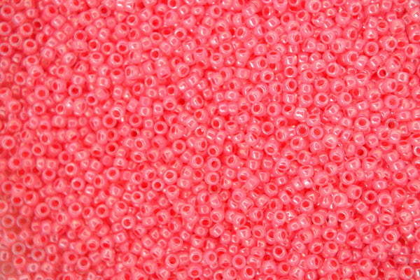 10g TOHO 15/0 Round Japanese Seed Beads 1.5mm 911 Ceylon Impatiens Pink