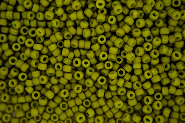 10g TOHO 8/0 Round Japanese Beads 3mm 2600F Semi Glazed Lemongrass