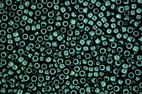 10g TOHO 8/0 Round Japanese Beads 3mm Y614 HYBRID Metallic Suede Light Green