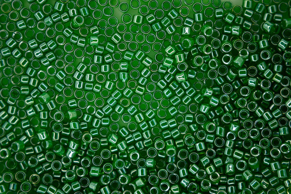 7g TOHO 11/0 Cylinder Treasure Japanese Seed Beads 1.8mm 1051 Shamrock Lined Peridot