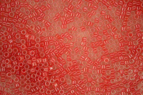 7g TOHO 11/0 Cylinder Treasure Japanese Seed Beads 1.8mm 341 Tomato Lined Crystal